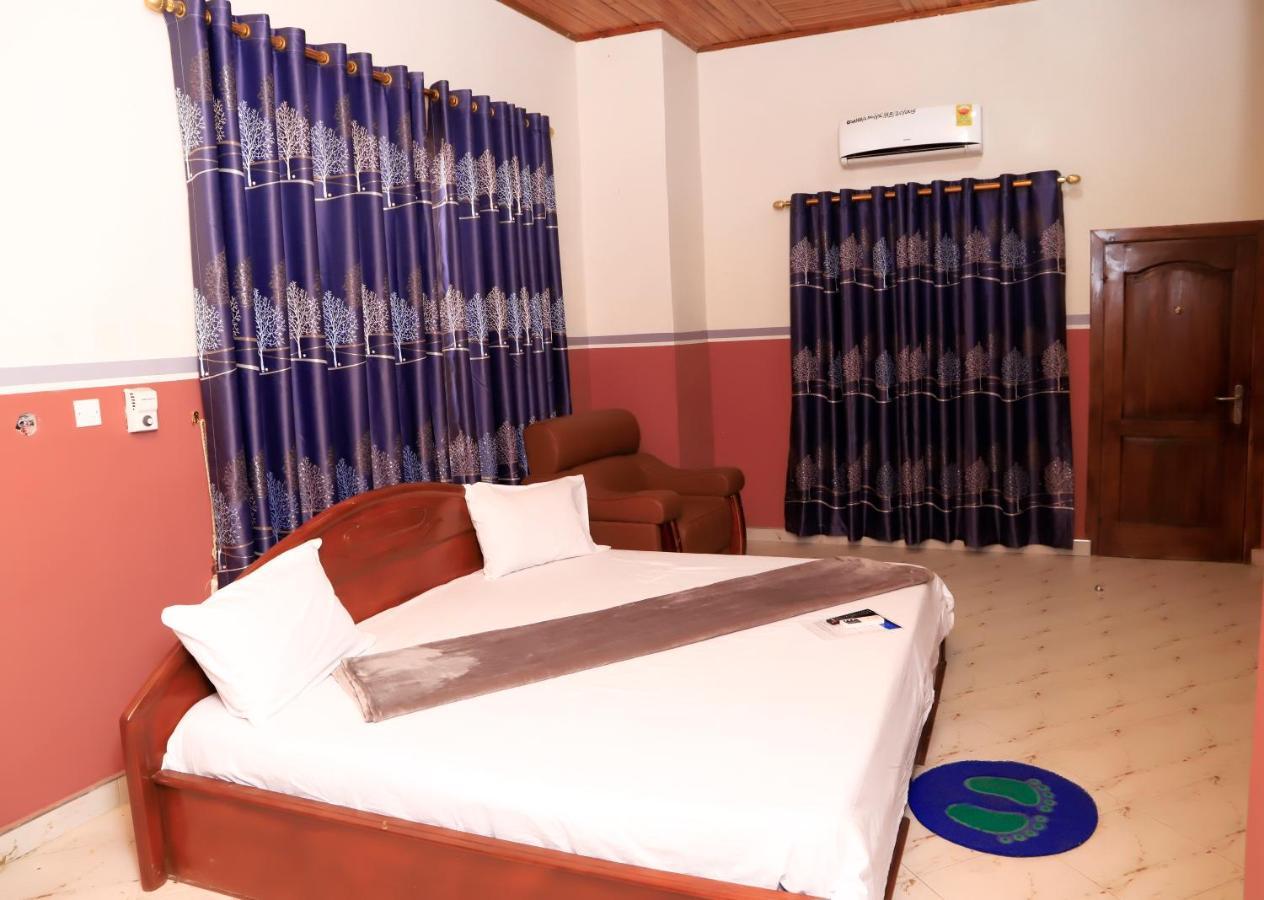 Osaah Bema Lodge Antoa 外观 照片