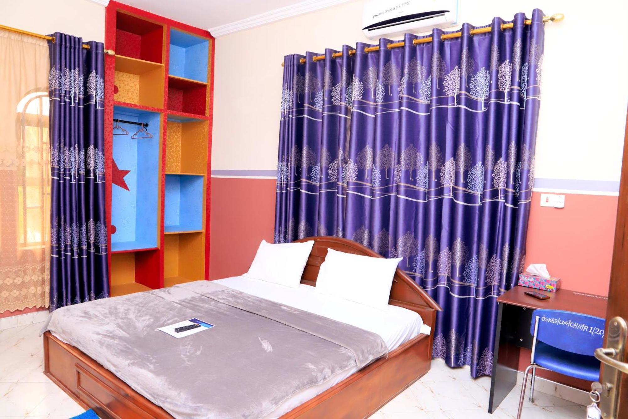 Osaah Bema Lodge Antoa 外观 照片