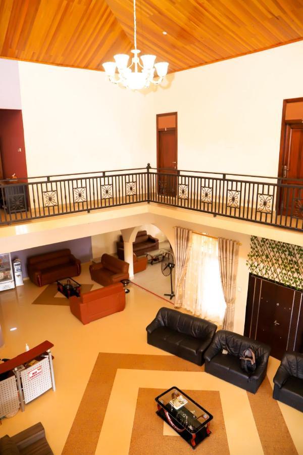 Osaah Bema Lodge Antoa 外观 照片