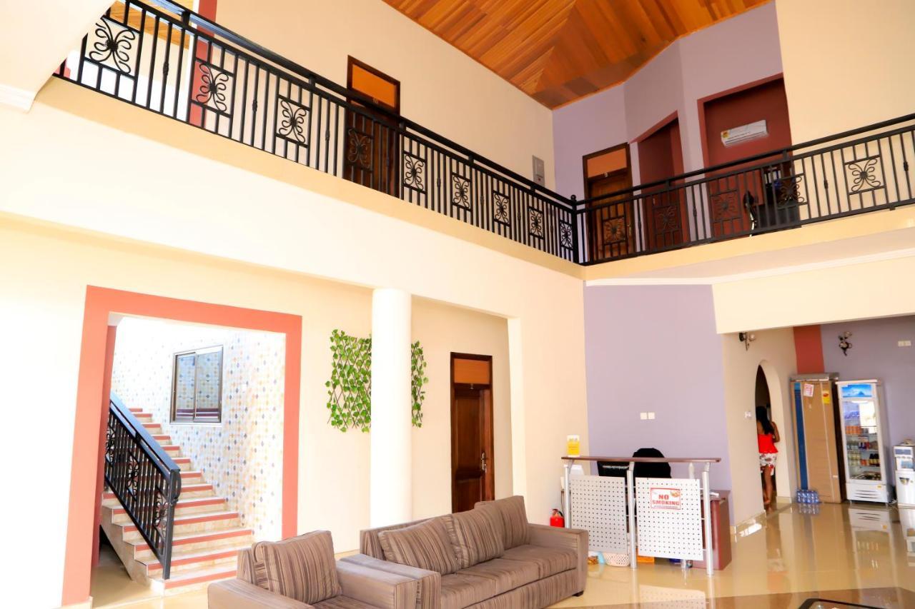 Osaah Bema Lodge Antoa 外观 照片