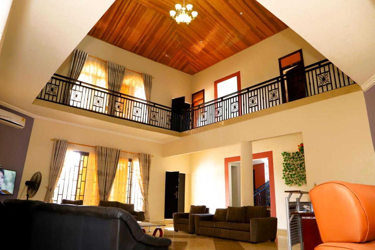 Osaah Bema Lodge Antoa 外观 照片